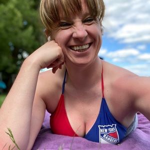 Meet your Posher, Sharyn